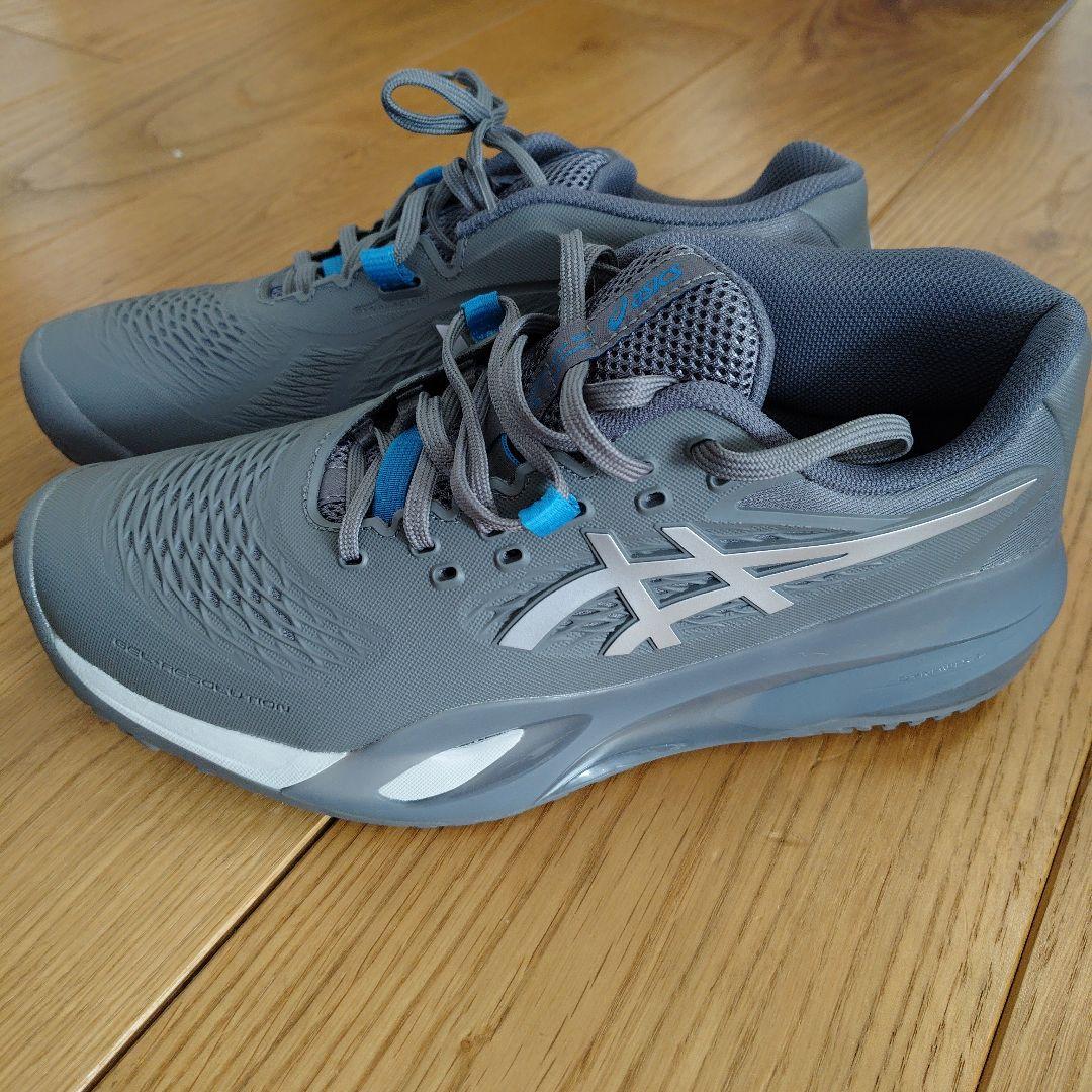 新品未使用ASICS テニスシューズ 255センチ　グレー