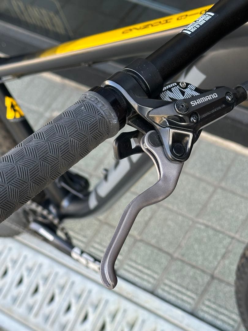 KONA Big Honzo Mサイズ 美品　直接引取り希望