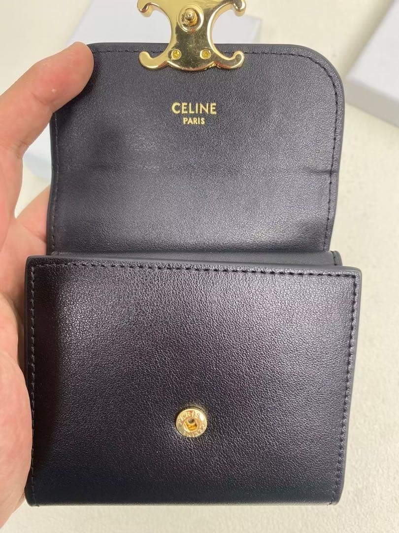 CELINE 黒 レザー三つ折り財布