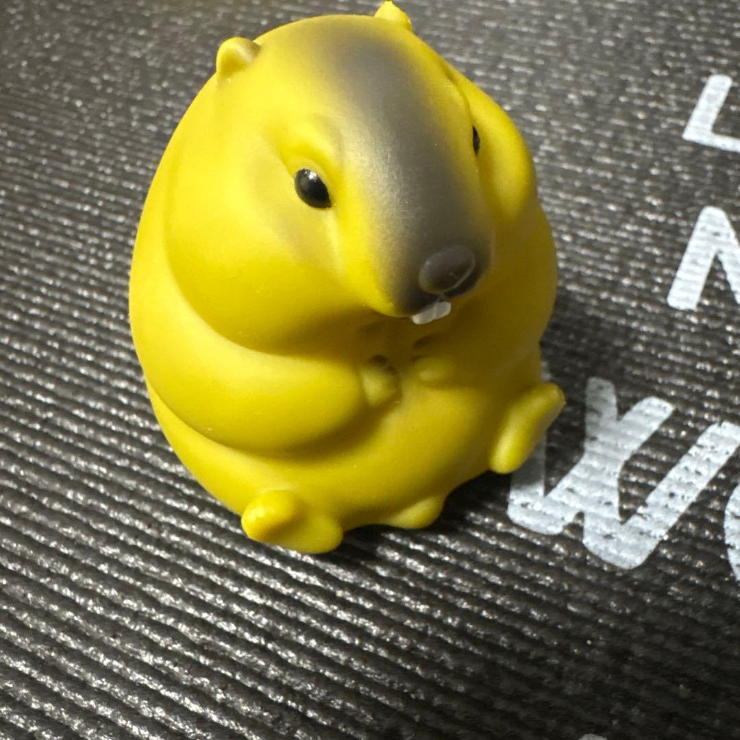 モグラ マスコット 黄色
