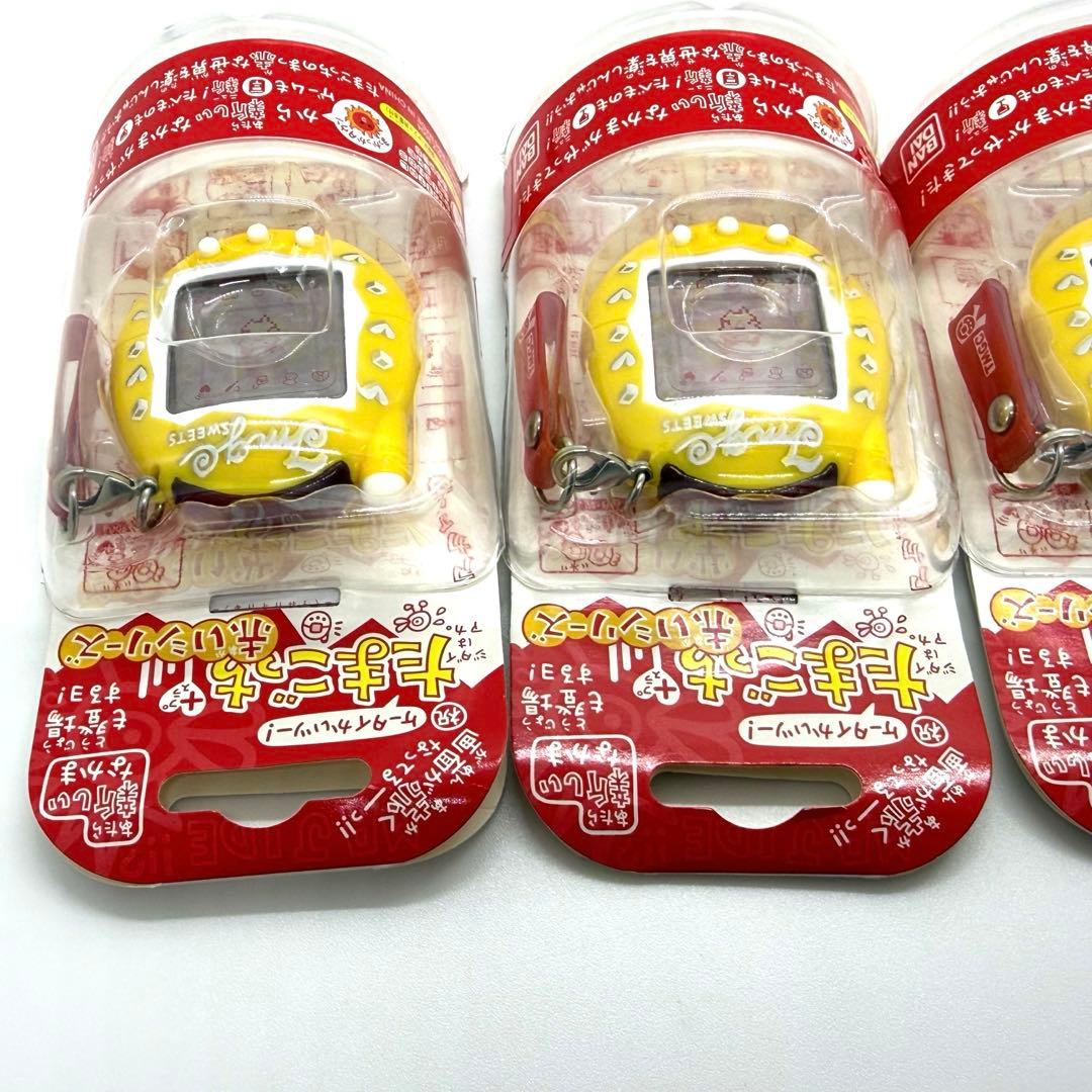 激レア　希少　祝ケータイかいツー！たまごっちプラス 赤いシリーズきゃらめる