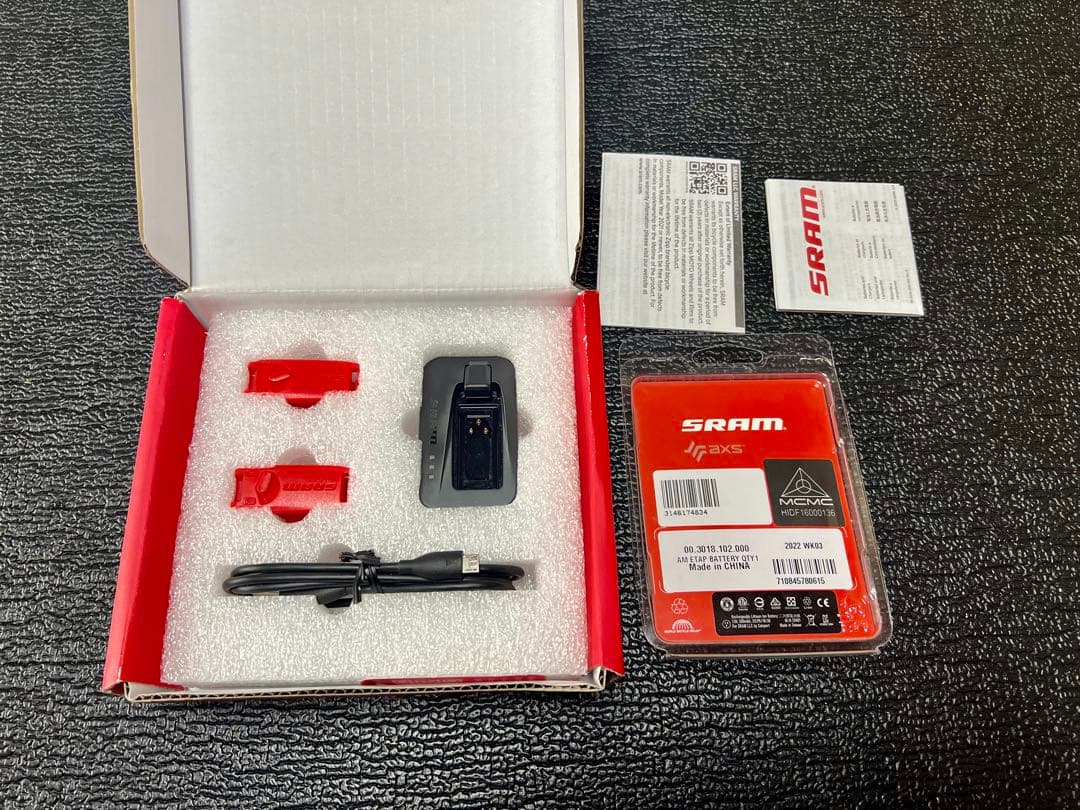 新品 SRAM スラム eTap 純正バッテリー 純正チャージャー 充電器