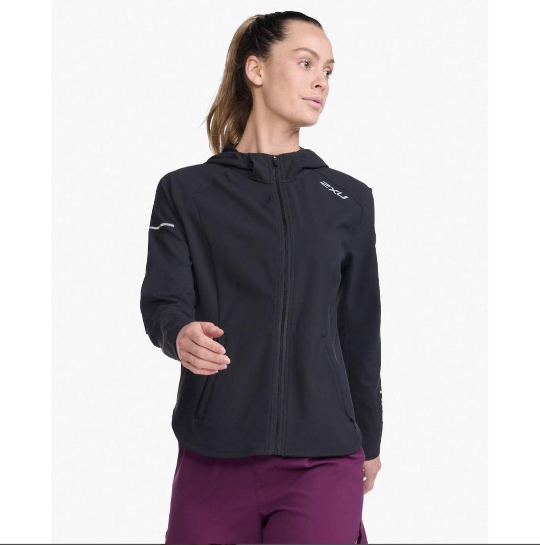 ２XU　エアロジャケット　ランニングジャケット　レディースXS　ブラック