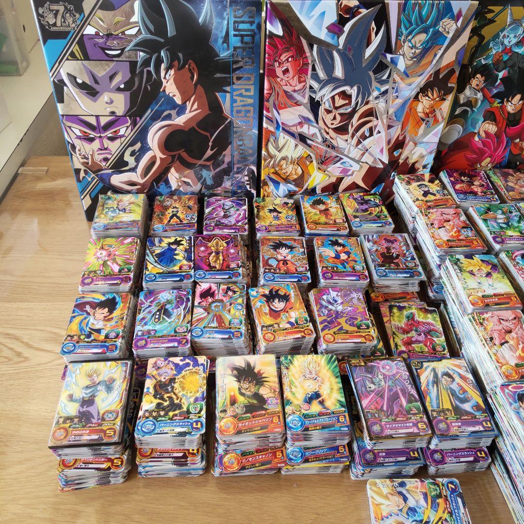 ドラゴンボールヒーローズカードまとめ売り、４０００枚以上バインダーとセット