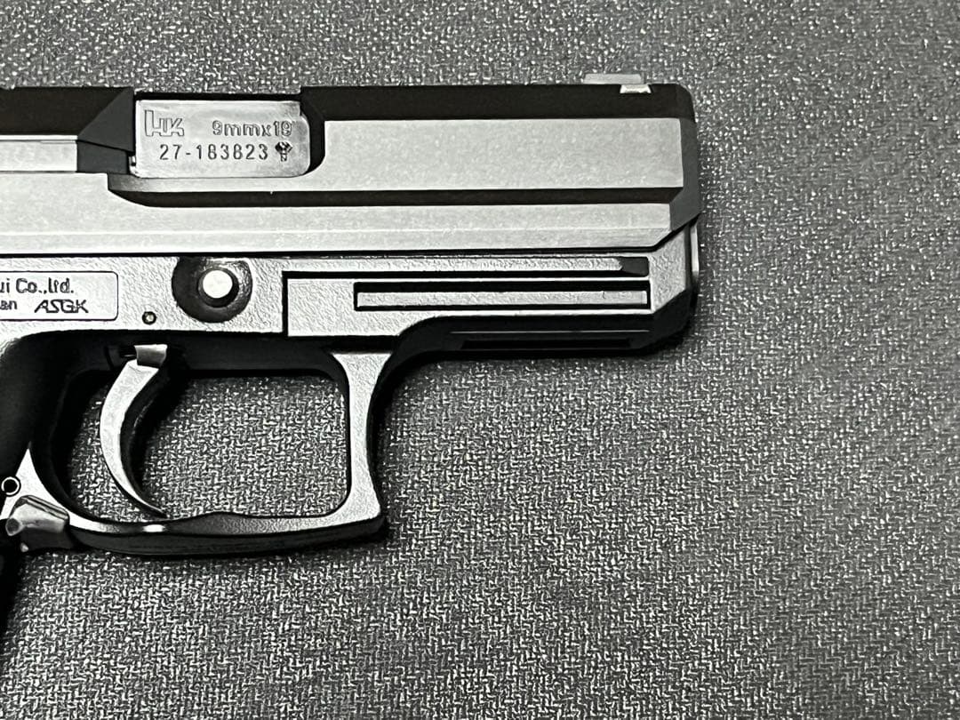 東京マルイ製ガスブローバックガン USP COMPACT