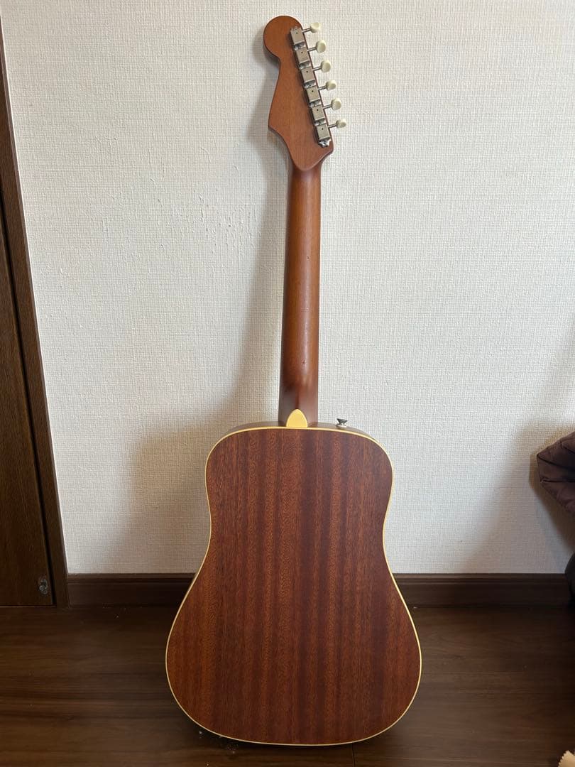 Fender redondo ミニアコースティックギター