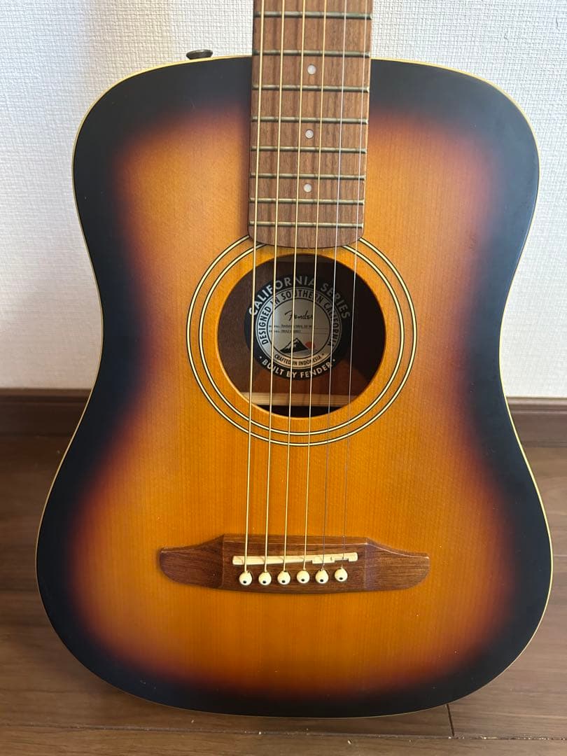 Fender redondo ミニアコースティックギター