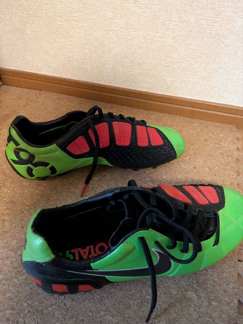 NIKE TOTAL 90 サッカーシューズ