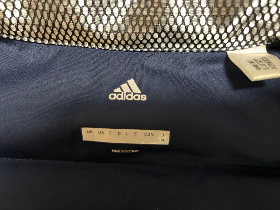 adidas ダウンジャケット　ゴルフ