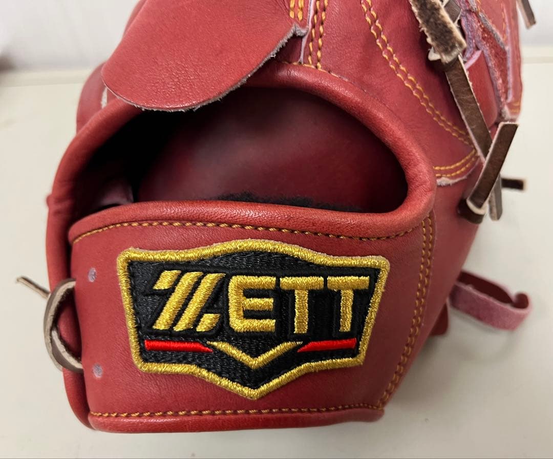 ZETT PROSTATUS　プロステイタス　一般軟式　投手用グラブ　値下受付中