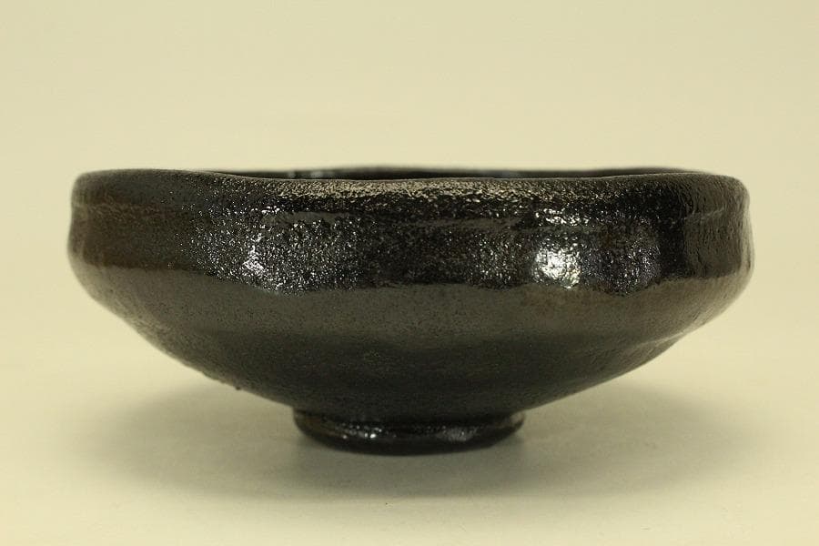 茶道具 大野九行 造 黒楽平茶碗 共箱 美品(ZE939)