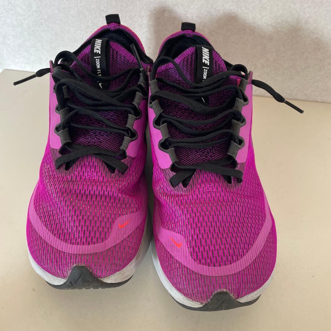 Nike ランニングシューズ ZOOM FLY4 24、5㎝。