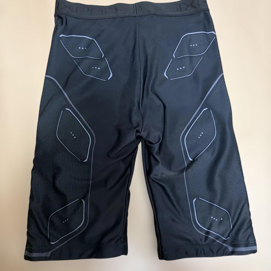 【値下げ中/ほぼ新品】SIXPADパワースーツ上下セット M ★コントローラー付