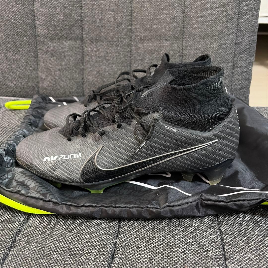 サッカースパイク　Air zoom マーキュリーアル ヴェイパー