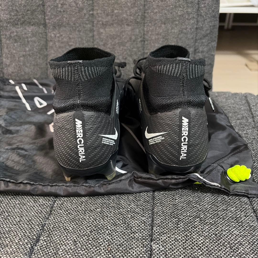 サッカースパイク　Air zoom マーキュリーアル ヴェイパー
