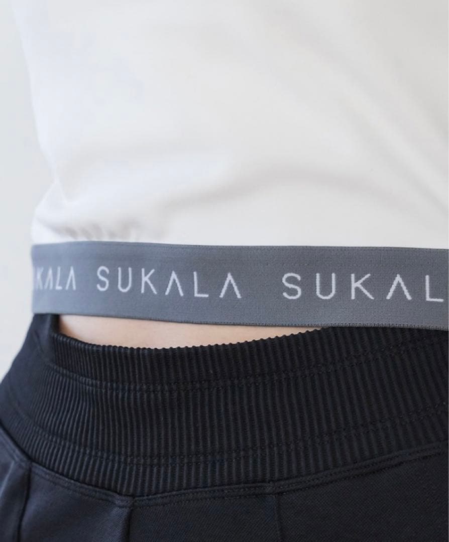 SUKALA ヨガウェア 長袖クロップド丈