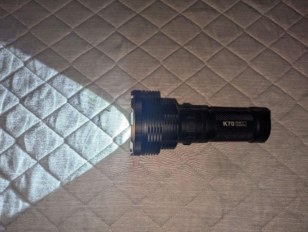 ACEBEAM K70 CREE XHP照射距離1300mフラッシュライト