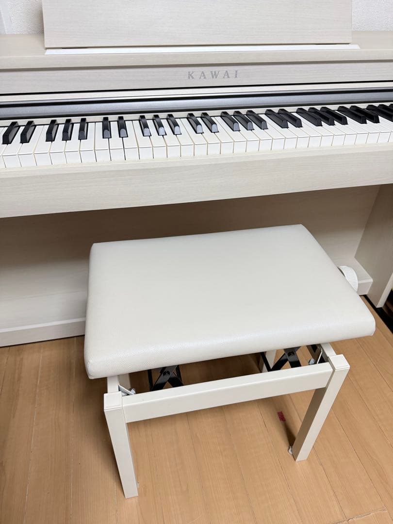 KAWAI ホワイト電子ピアノ 88鍵 椅子付き　cn27