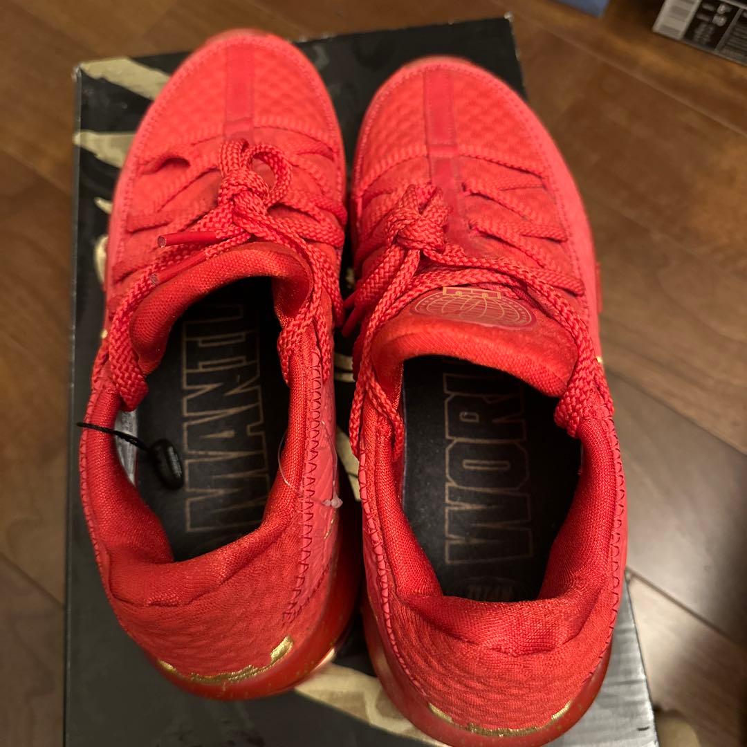 LeBron17low タイタン　26.5cm新品未使用　値下げ！