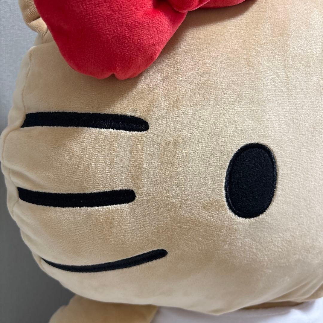 日焼けキティ　ビッグぬいぐるみ　アベイル　完売品　サンリオ