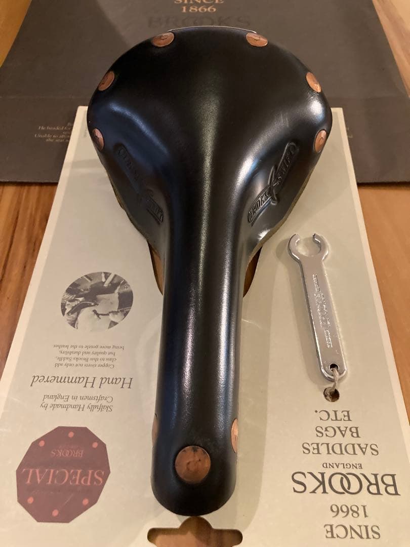 未使用品 Brooks Swift サドル ブラック