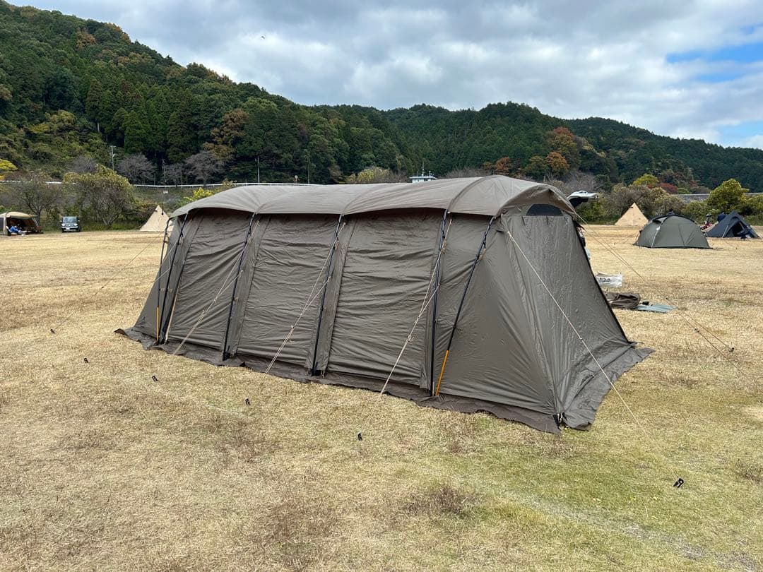 Yuman1125 タラスブルバ　グラムキャタピラー2ルームシェルター