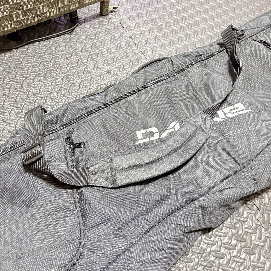 DAKINE スノーボードバッグ 157 シューズケース付き　キャリーケース