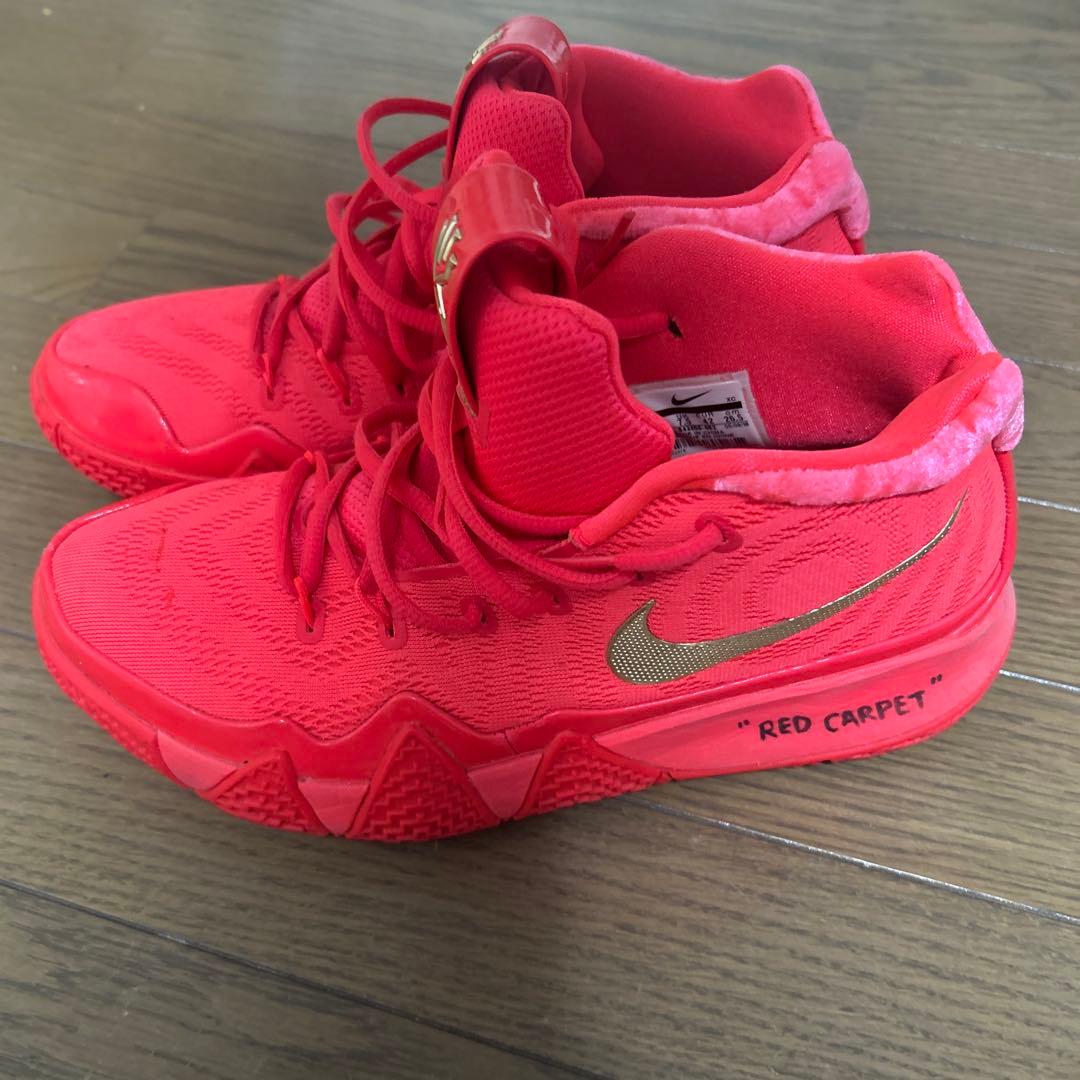超希少Nike Kyrie 4 \"Red Carpet\"