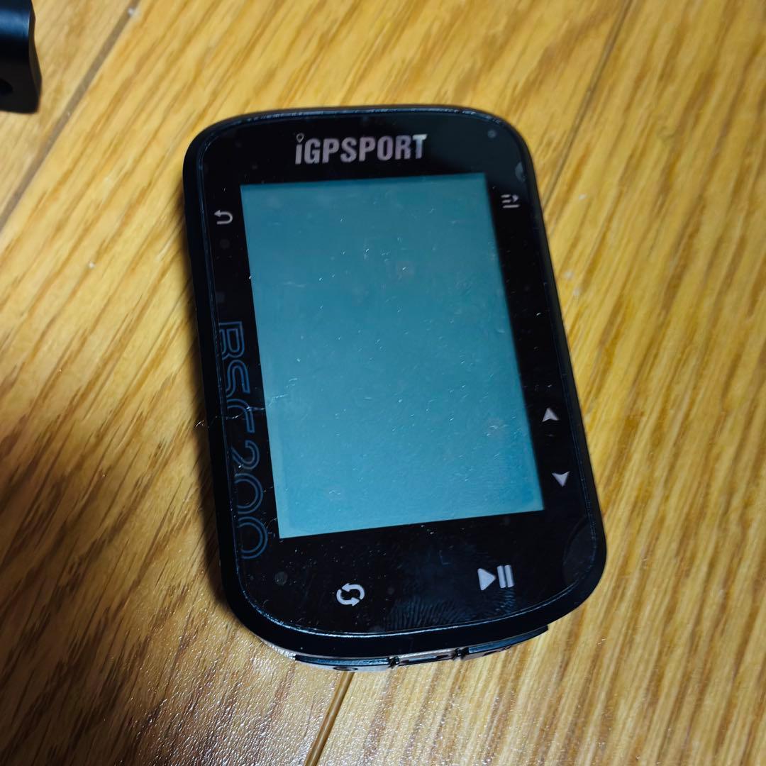 igsport BSC200サイクルコンピューター マウント付き