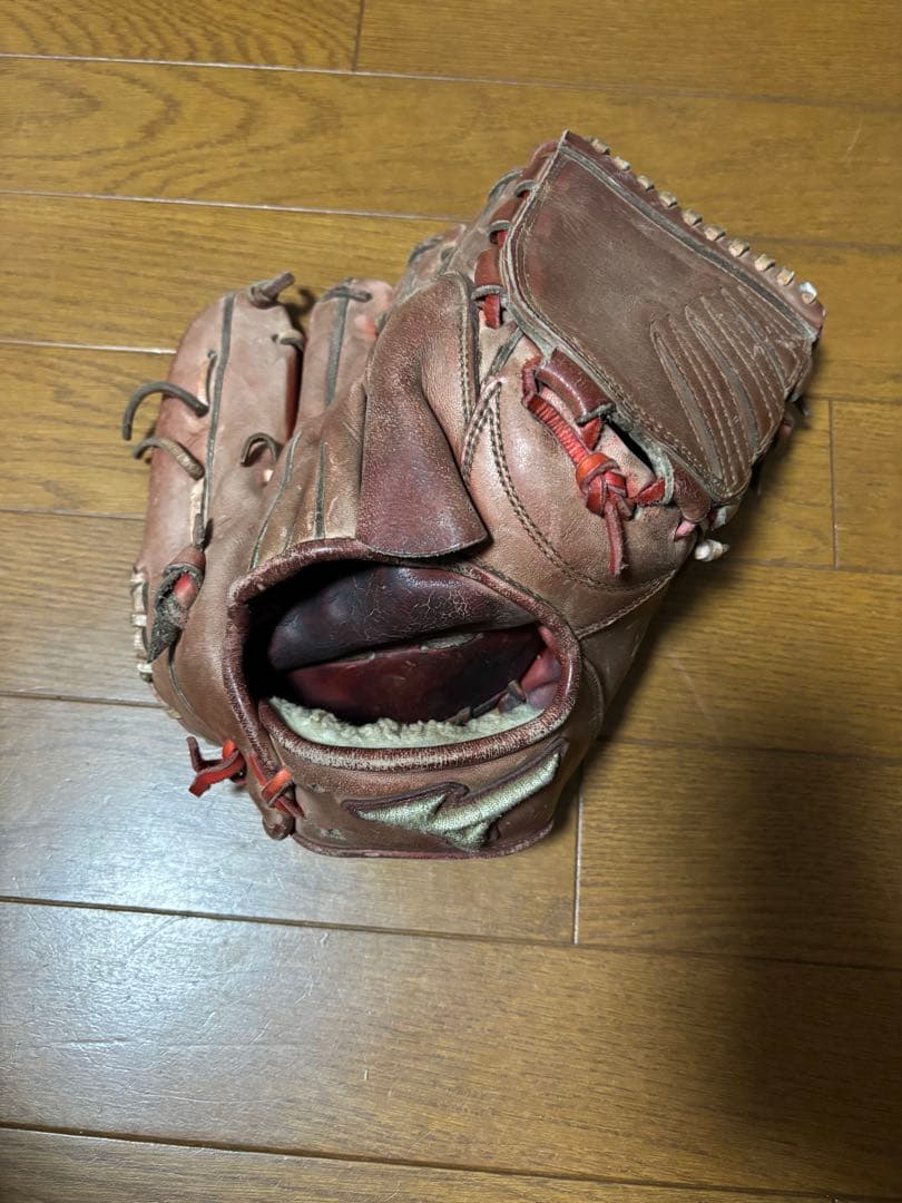 ミズノ　グローバルエリート　硬式野球投手用グローブ 高校野球
