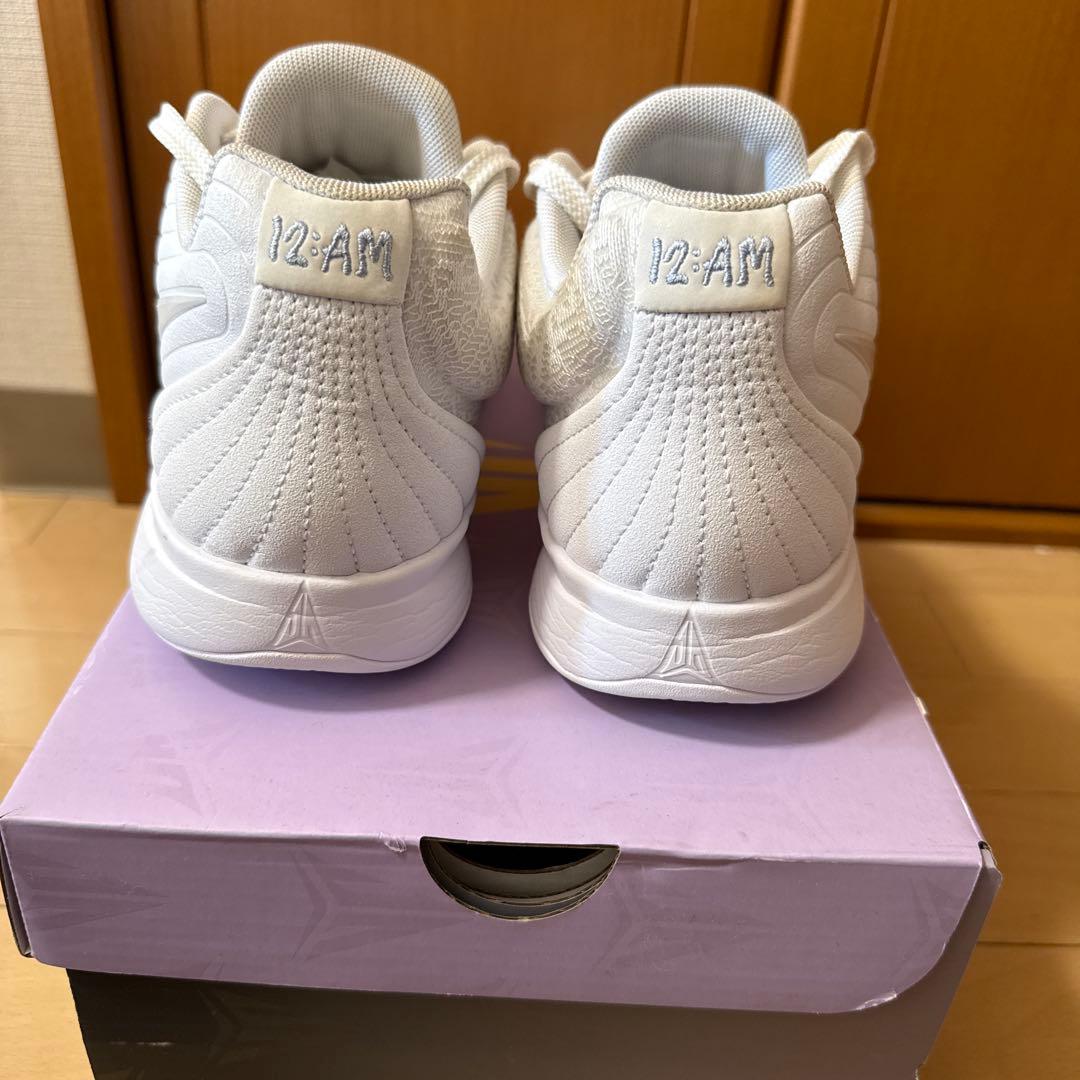 Nike JA2ホワイト