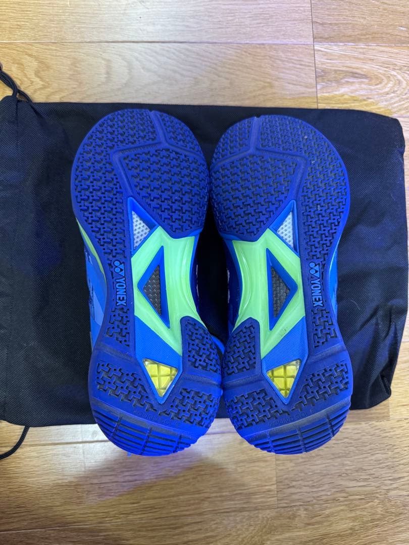 早い者勝ち最終値下げ！　YONEX バドミントン　シューズ