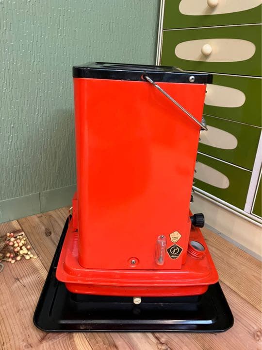 石油ストーブ 昭和レトロ オレンジ 赤 インテリア レトロポップ