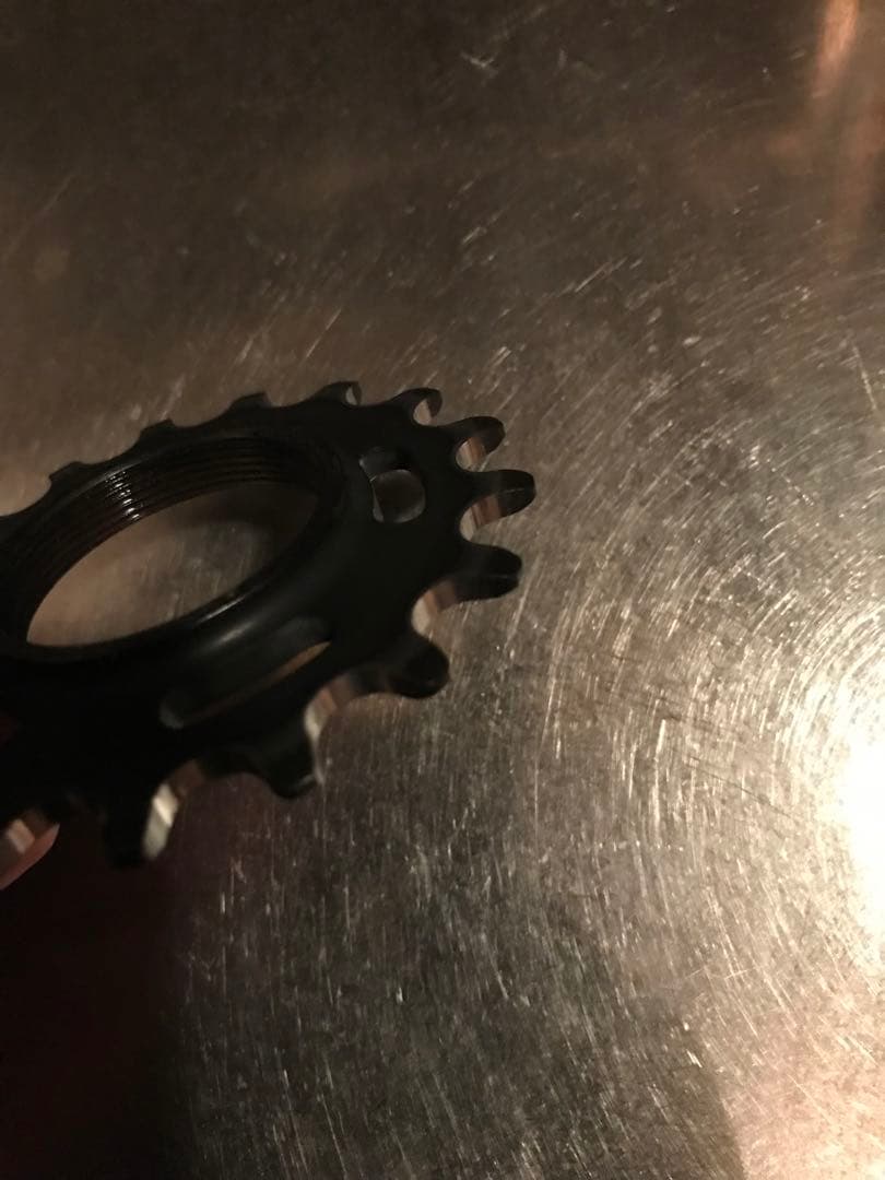 velobike コグ 17T 厚歯 2個　新品と 中古
