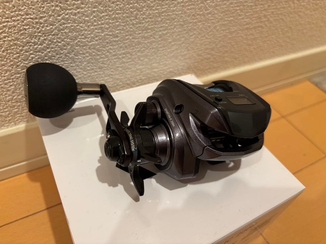 DAIWA スパルタン IC 200H （糸付き）