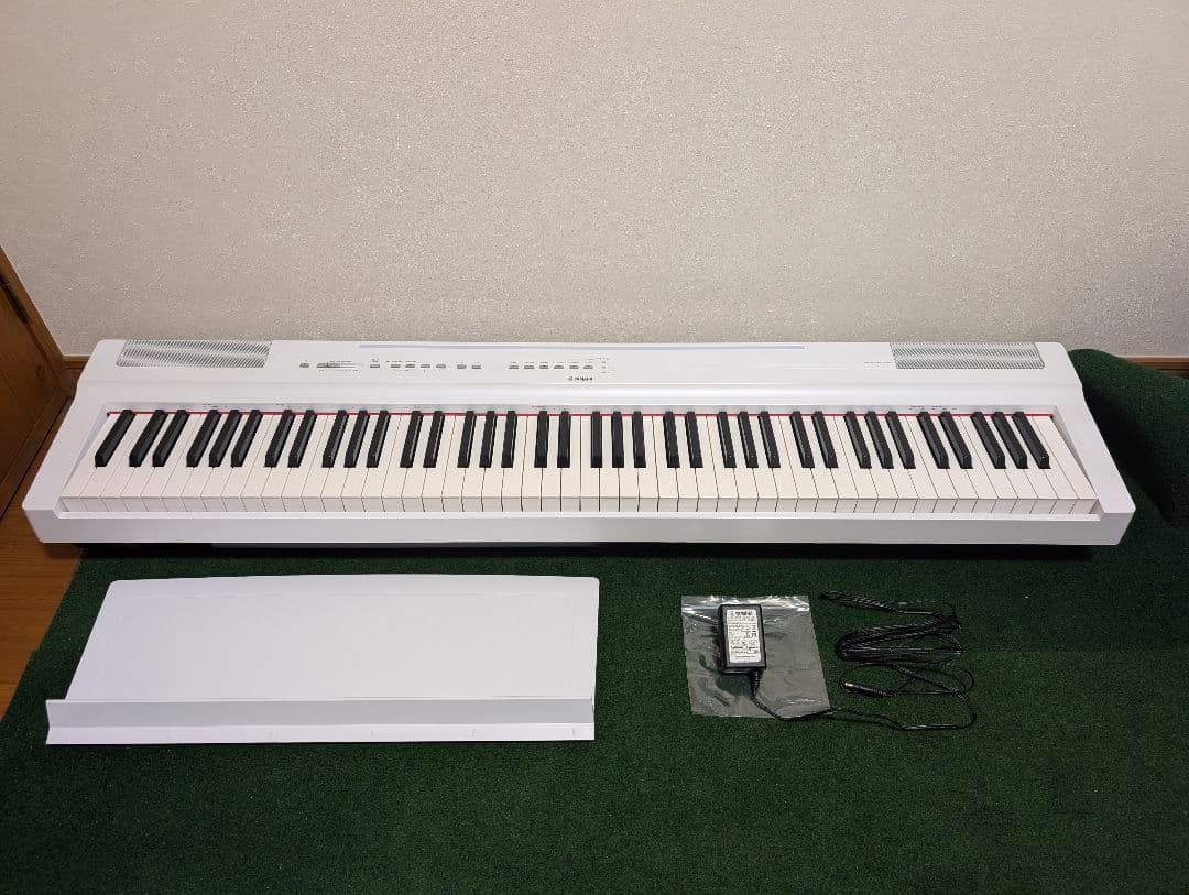 【美品】YAMAHA P-125H ホワイト 88鍵 電子ピアノ