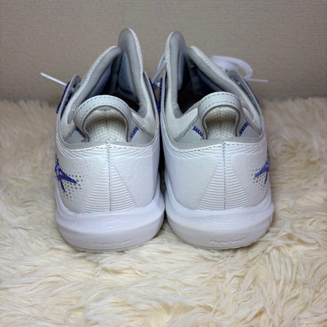 【美品】ASICS GLIDE NOVA FF 4 ホワイト 1063A105