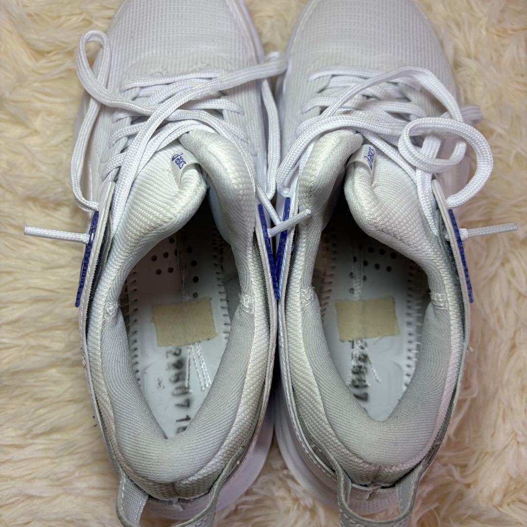 【美品】ASICS GLIDE NOVA FF 4 ホワイト 1063A105