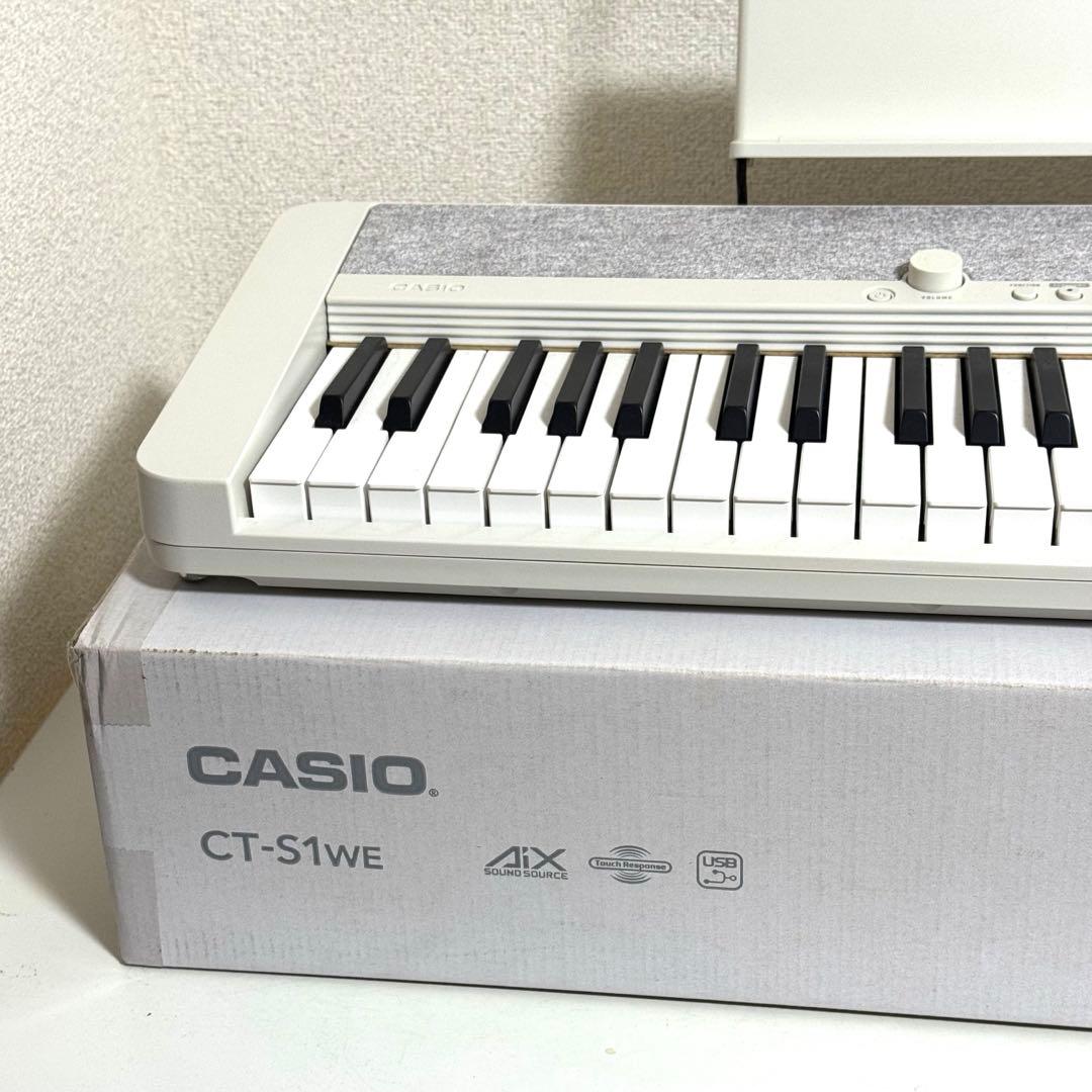25年製 カシオ CASIO キーボード 61鍵盤 CT-S1 WE