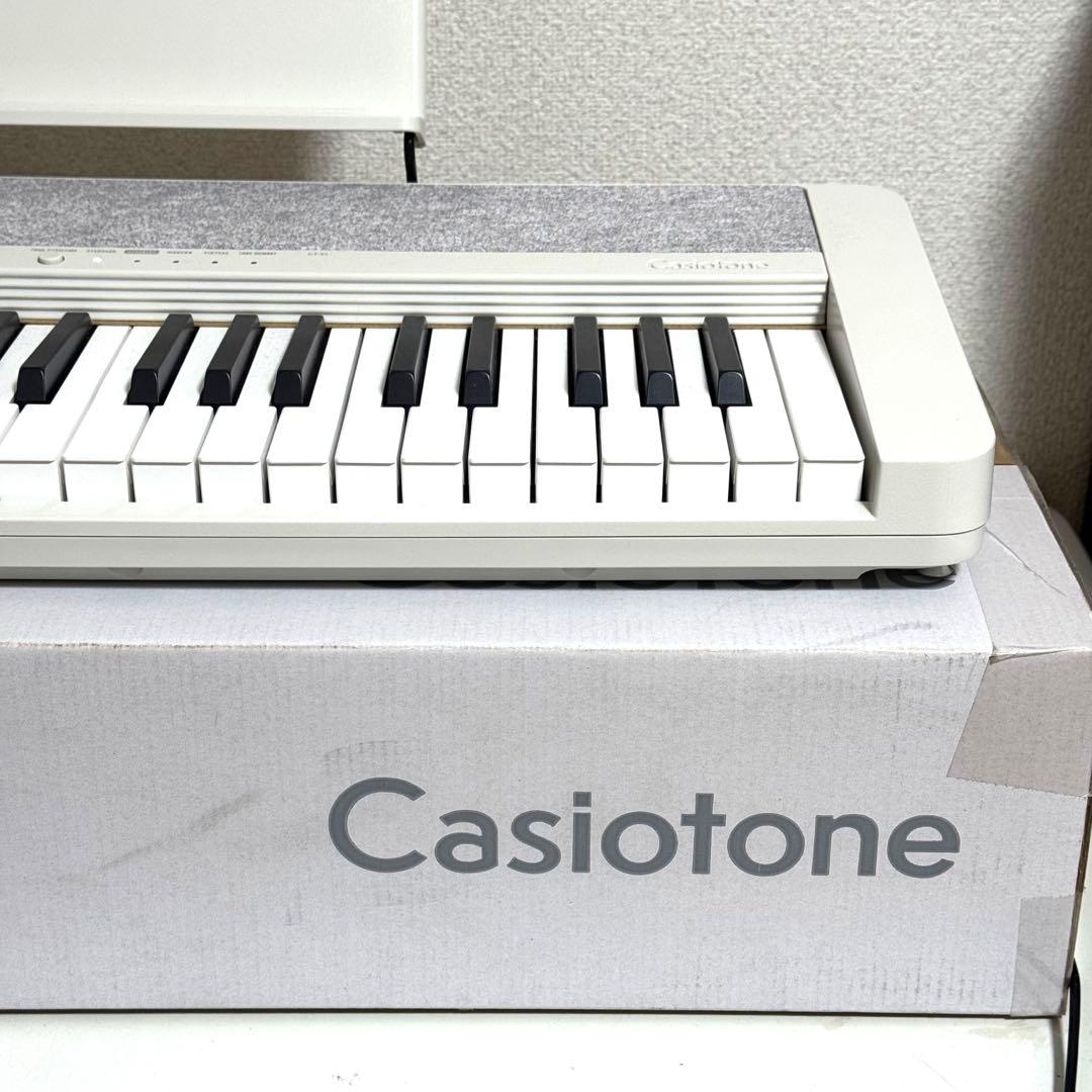 25年製 カシオ CASIO キーボード 61鍵盤 CT-S1 WE