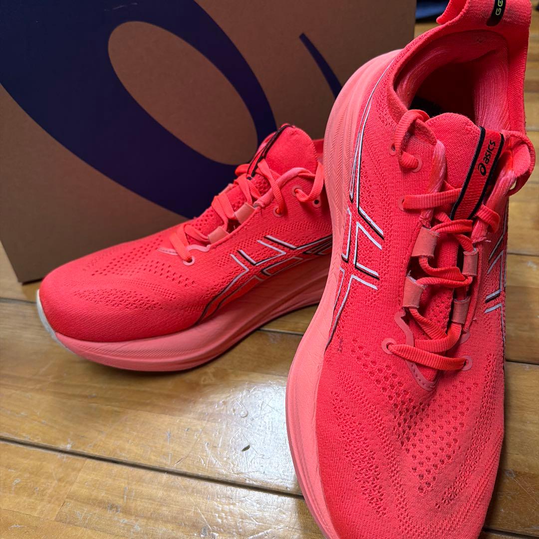 ASICS ランニングシューズ ゲルニンバス26 27.0㎝