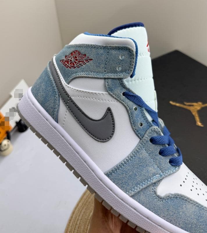 Nike Air Jordan 1 Mid 青/白 27cm