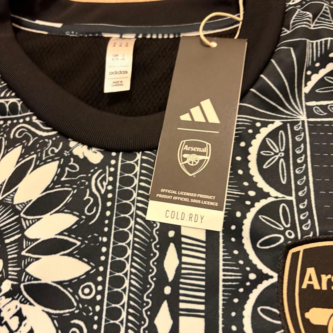 【完売品】アーセナル × イアン・ライト Warm Up Top【adidas】