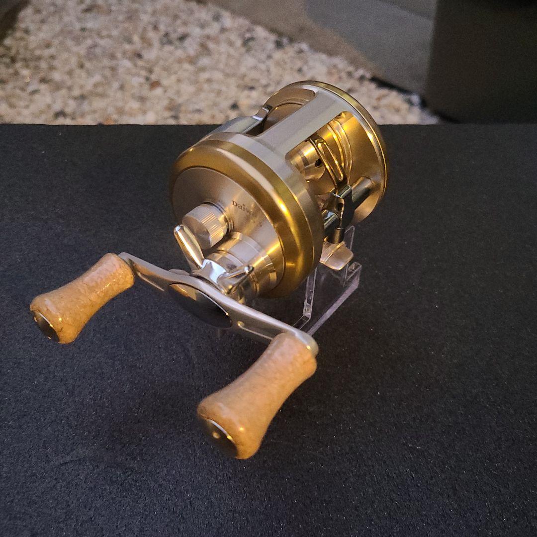 Daiwa CV-Z253 ベイトリール 新品未使用 デッドストック品