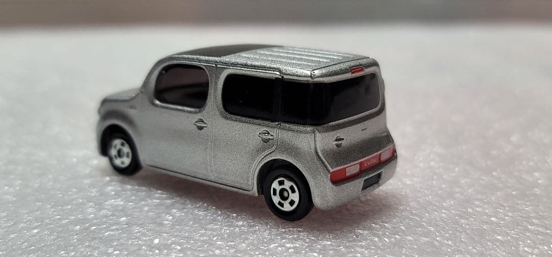 【送料無料】非売品 貴重カラー！ キューブ ダイヤモンドシルバー トミカ