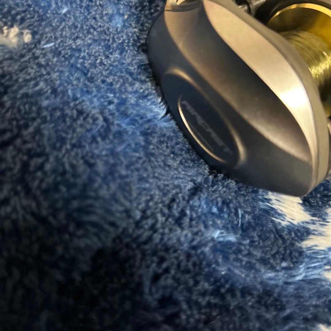 シルバー ベイトリール