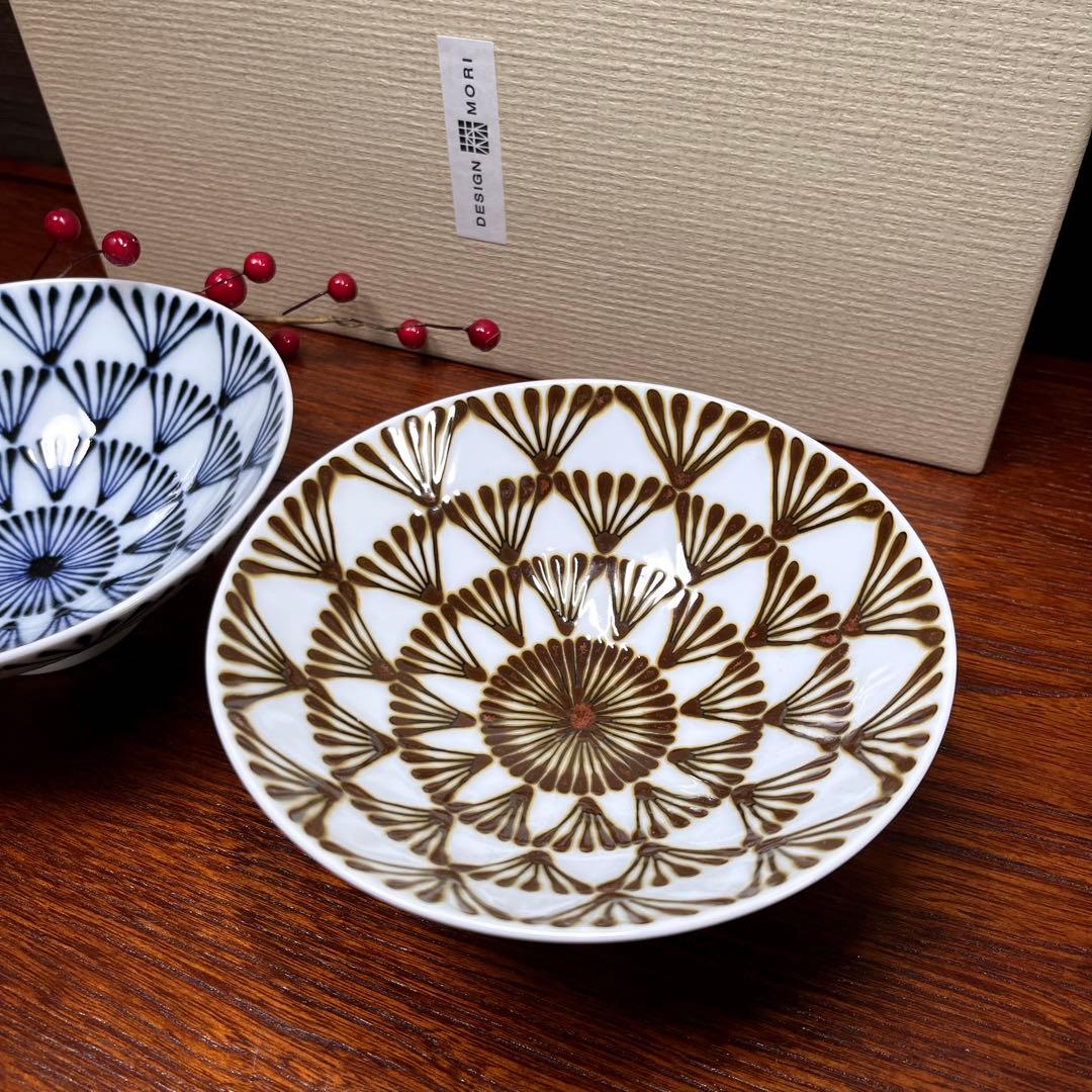 【未使用】 白山陶器 平茶碗 ペア 飯碗 ご飯茶碗 手描き