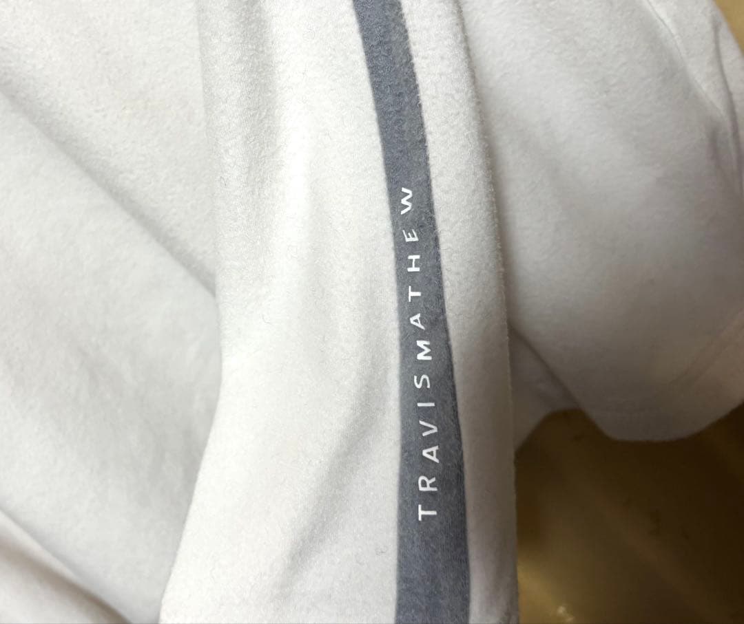 【利用1回】TRAVISMATHEW タートルネックシャツ ホワイト