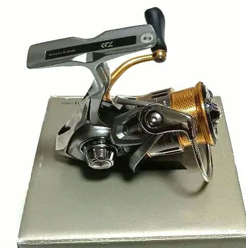 Daiwa FREAMS LT1000Sリール淡水でのみ使用渓流釣りにも推し！