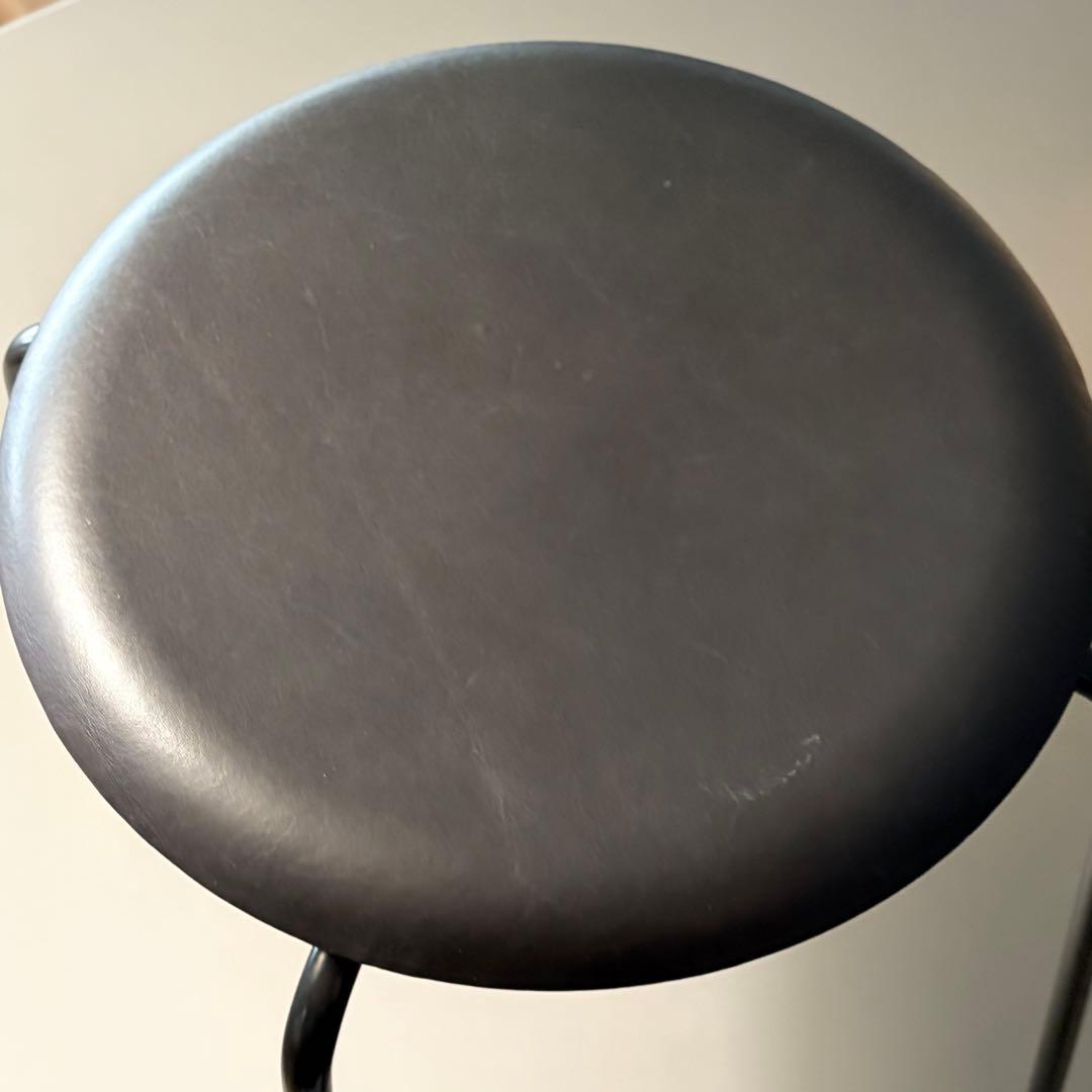 フリッツハンセン　Fritz Hansen ドットスツール　ヤコブセン　半年待ち